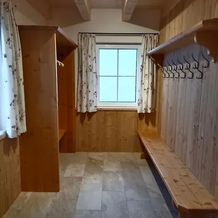 בית נופש Brandnerhuette Tauplitzalm *